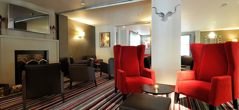 A comfortable lounge at The Golf Hotel