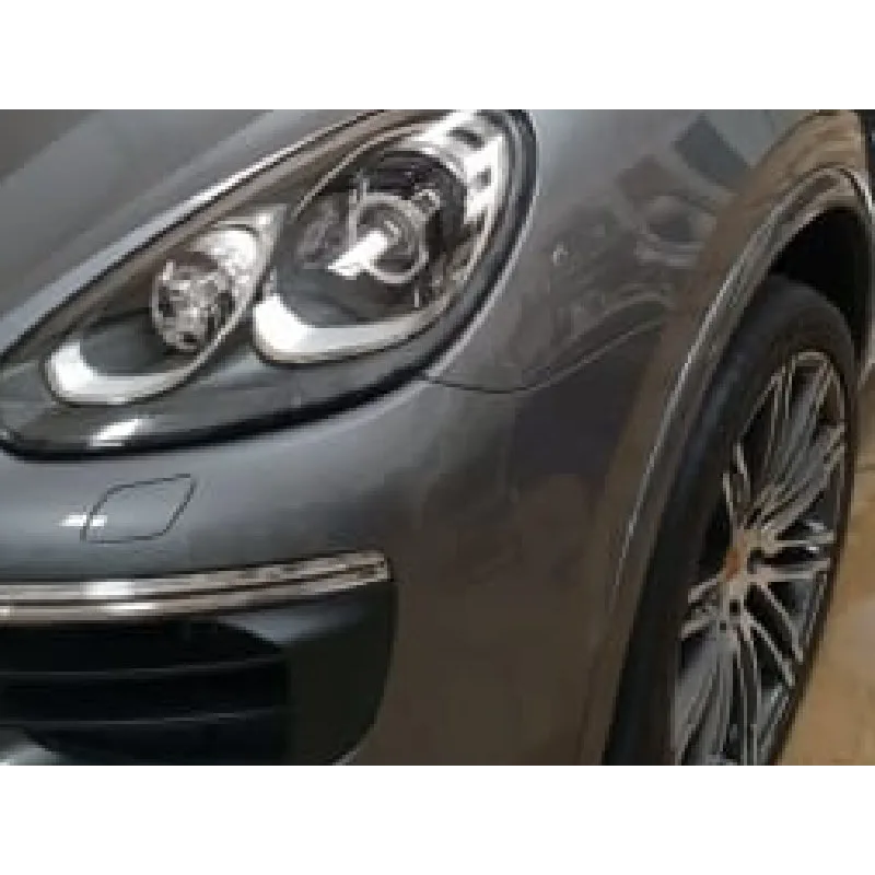 Silver vehicle shown in Woodhall Car Spa’s valeting gallery